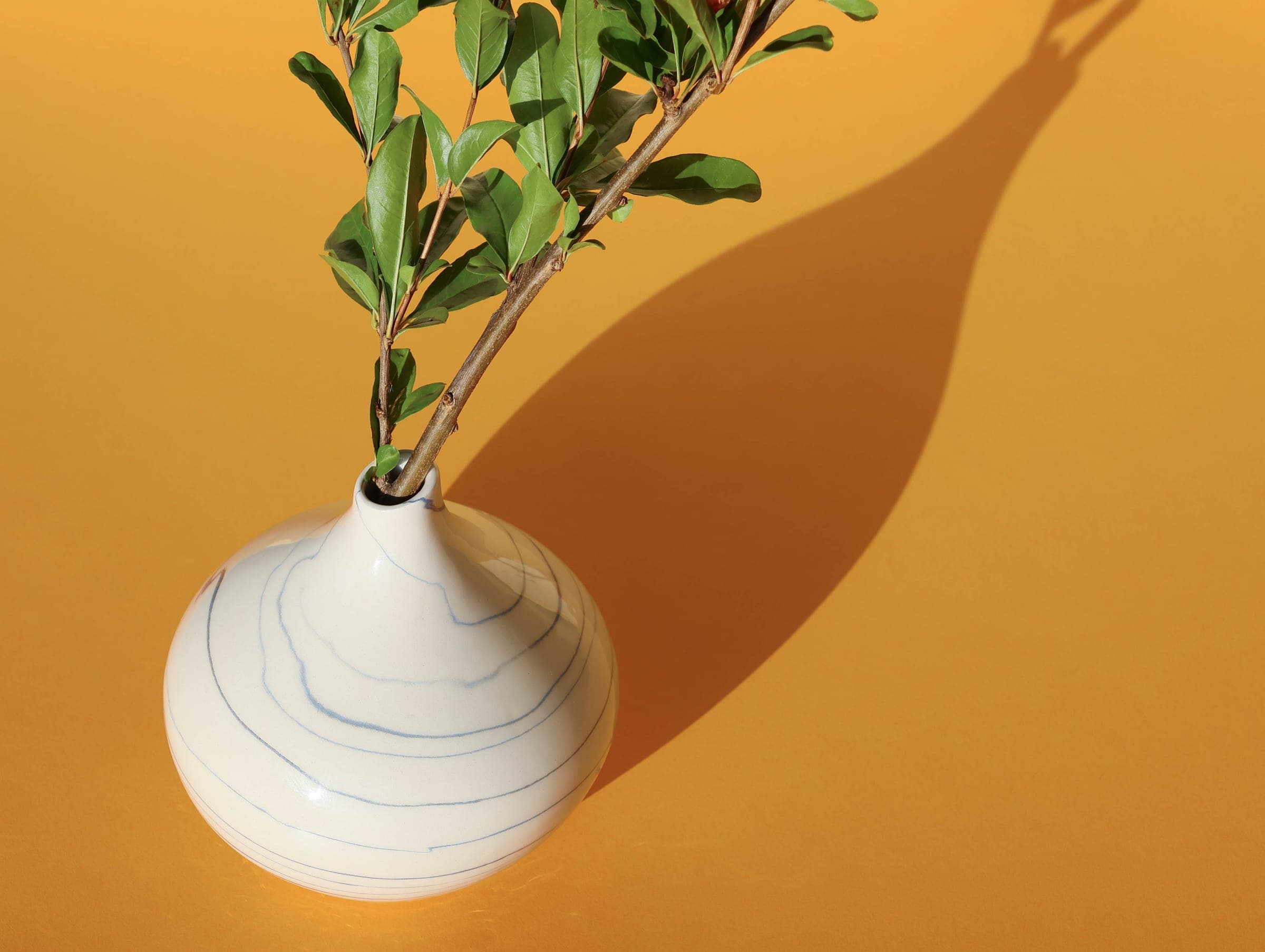 Single-flower Vase — H 14cm x D 14 cm