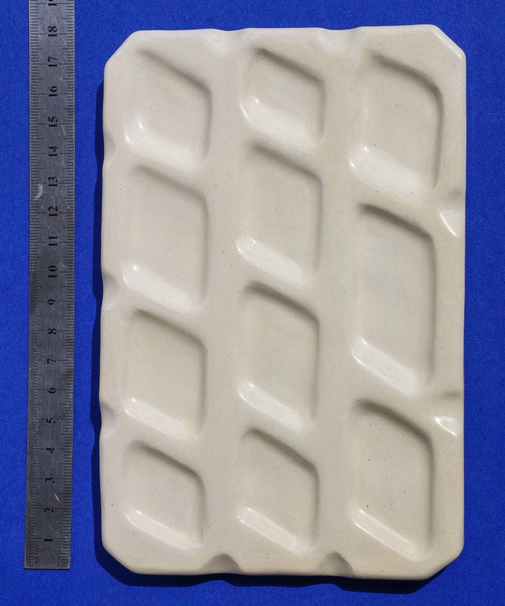 Bruine — 18 cm x 12 cm x 11 cases - vue 3